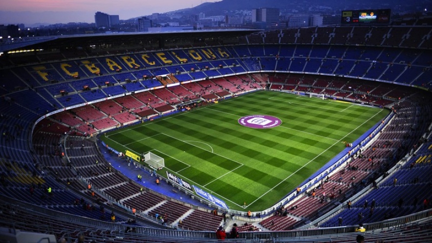 Barca tính bán tên sân Nou Camp để chống dịch Covid-19